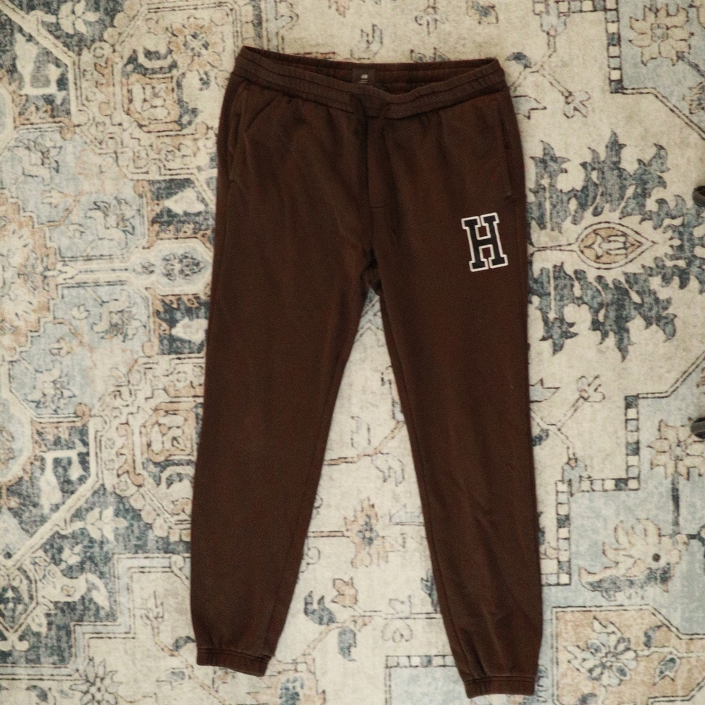 H&M Sweatpants brown size medium